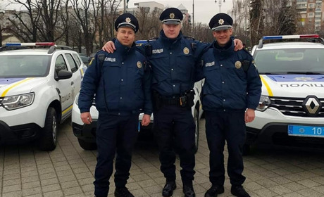 Дві громади Уманського району отримали нові поліцейські службові автомобілі