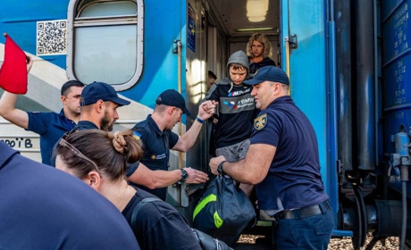 Херсонське видання повідомило про евакуацію дітей до Тернополя з Херсона: це неправда
