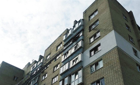 У Вараші в зачиненій квартирі виявили мертвого чоловіка