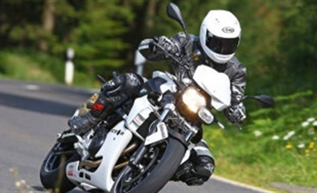 У Городку оштрафували мотоцикліста, який тричі попадався п’яним за кермом і їздив без прав