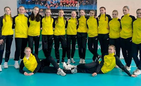 Калинівські волейболістки продовжують збирати нагороди чемпіонатів України