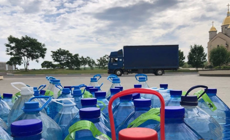 Южненці долучилися до збору питної води херсонцям (ФОТО)