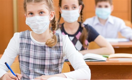 В Україні стрімкий ріст хворих на ковід, серед них багато дітей. 18 регіонів вже біля червоної зони