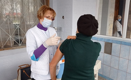 Понад 1100 працівників шахт вакцинували від коронавірусу в період із 16 до 23 листопада