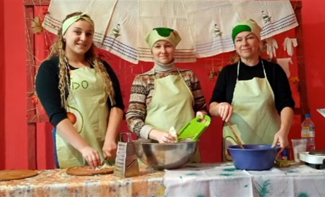 Сітки, свічки, продукти, речі: як працює культурний фронт Сарненської громади