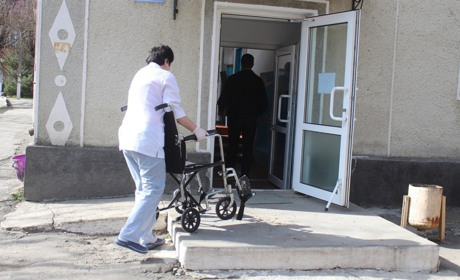 Відділення гемодіалізу у Городку. Чому воно досі не працює і як це питання вирішують у громаді