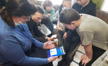 Підлітків з «Отчого дому» зі світом професій знайомили фахівці центру зайнятості
