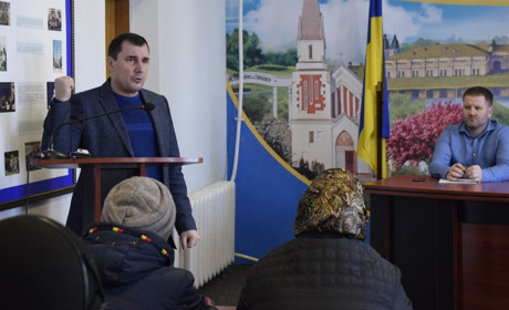 Про платіжки за газ, аншлаги на будинки та благоустрій Жмеринки: зустріч з квартальними