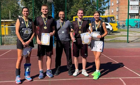 Барська баскетбольна команда виборола перше місце у чемпіонаті області з баскетболу 3х3