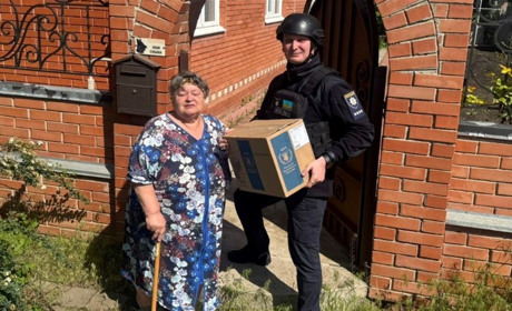 Допомога петропавлівцям: зруйнована переправа створює небезпеку, але не зупиняє