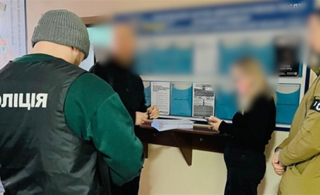 За 10 000 доларів ексголова ВЛК Бориспільського РТЦК оформляв "непридатність" до мобілізації: деталі