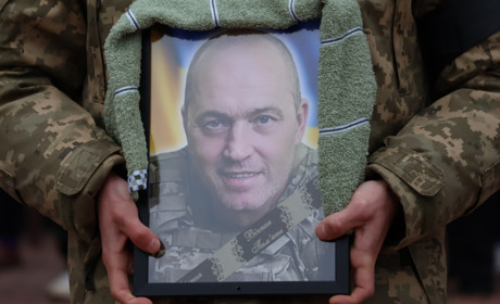 Понад рік зниклий безвісти: у Південноукраїнську провели в останню путь Віталія Дуденка