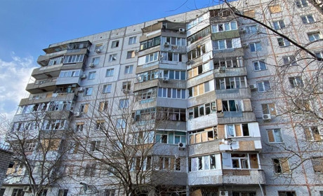 На Херсонщині армія рф атакувала соціальну інфраструктуру та житлові квартали, є загиблі та поранені