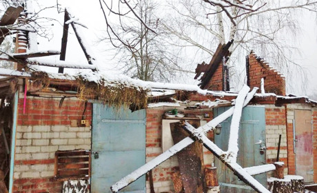 У Рафалівці рятувальники дві години гасили пожежу