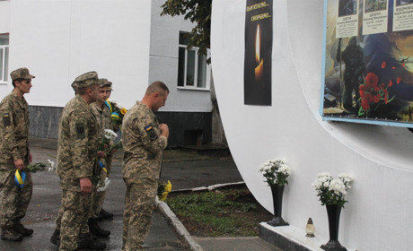 Барчани вшанували пам'ять захисників, які загинули в боротьбі за Україну