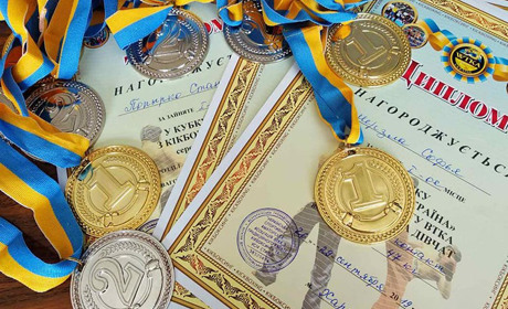 Кікбоксери Покровської ДЮСШ повернулись додому з нагородами