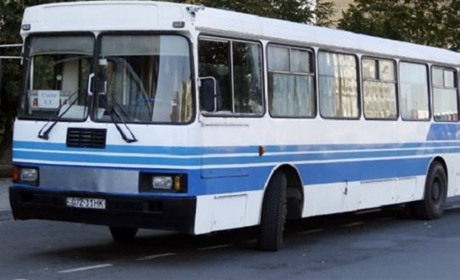 Як курсуватимуть автобуси до міського кладовища 9 травня у поминальний день