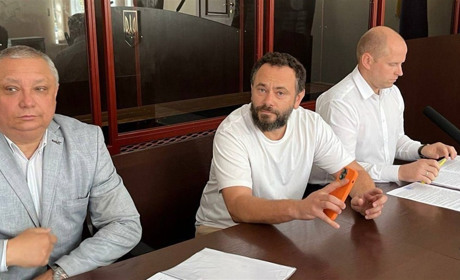 Нардеп від «Слуги народу» звинувачує владу у спробі передати власника «Інфоксводоканалу» Путіну