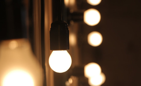 У Сватовому і чотирьох селах району не буде світла: графік відключень на 12 жовтня 2020