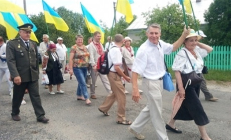 День прапора. На Поліссі прапор України у 1990 році першими підняли в русифікованому Кузнецовську