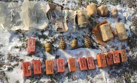 Тротил, гранати, пластид: у Херсонській області виявили сховок з вибухівкою