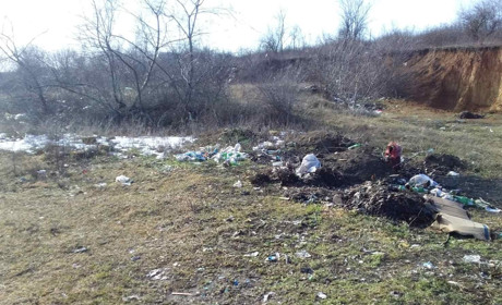Свідомих мешканців Мирного просять включитися в боротьбу з несанкційними звалищами