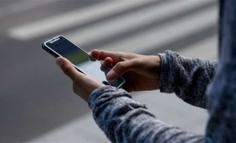 Куди звернутися за психологічною допомогою: телефони та гарячі лінії