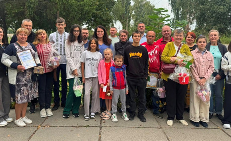 День усиновлення: у Дівичківській громаді подякували опікунам і благодійникам