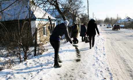 Із першим снігом – перші проблеми на дорозі