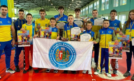 Наші кікбоксери-юніори добре виступили на Чемпіонаті України