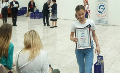 Сапронова Юлія з Волновахи стала переможницею всеукраїнського конкурсу учнівської творчості