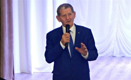 Відійшов у вічність перший директор та засновник авторської школи у Южному