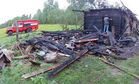 У селі Журавлине пожежа знищила житловий будинок