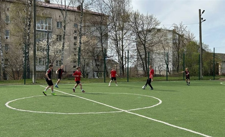 У Городку планують відремонтувати спортивні майданчики зі штучним покриттям
