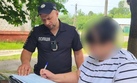 За поширення фейків про «збитого юнака» судитимуть жительку Шостки