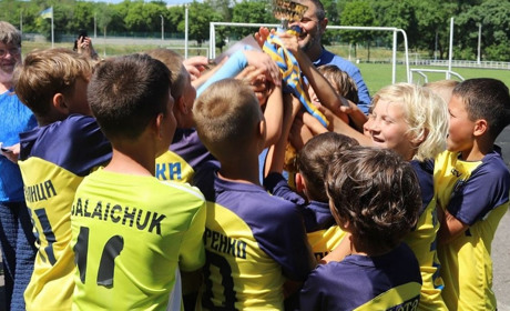 На Центральному стадіоні Ізмаїла відбувся турнір памʼяті тренера Олексія Перлова