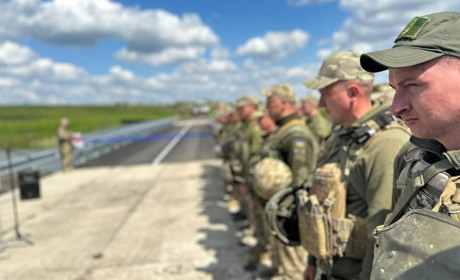 Замість зруйнованих ворогом: На Херсонщині відкрили ще два мости через Інгулець