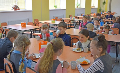 Обіди учнів 1- 4 класів трьох шкіл на Уманщині частково оплатить Всесвітня продовольча програма ООН