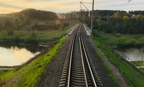 Перекриття руху в Звягелі: ремонт залізничного переїзду на Чижовецькій 3 грудня
