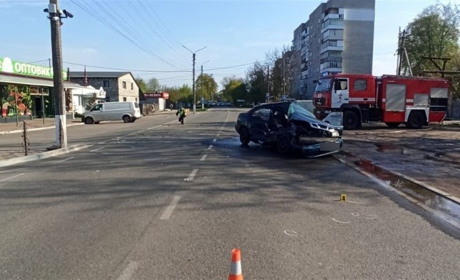 По вул. Воронізькій сталась ДТП, один з учасників автопригоди у лікарні