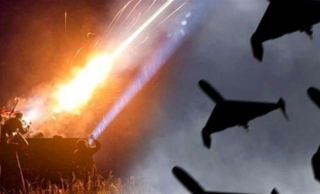 Внаслідок ворожого нападу на Старокостянтинівщину пошкоджено вікна та дах будівель: подробиці