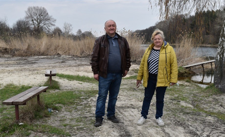 У садовому товаристві "Меліоратор" ліквідували сміттєзвалище, а на його місці посадили дерева