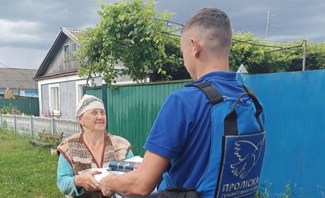Гуманітарна місія «Проліска» доставила будматеріали для швидкого ремонту житла у селище Вороніж