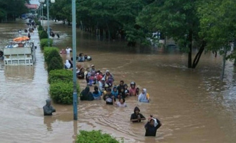 Ялта уходит под воду (видео)
