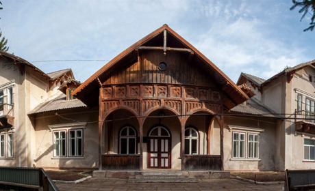 У Шманьківчиках є цікавий палац у закопанському стилі