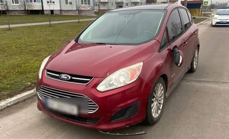 У Нетішині поліцейські встановлюють обставини ДТП, в якій травмувався 12-річний хлопчик