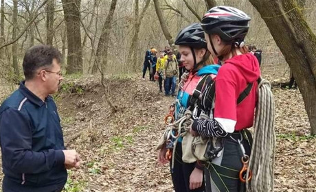 Школярі Попаснянщини стали призерами обласних змагань з пішохідного туризму