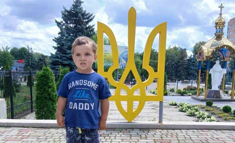Дошкільнята Великобурлуцької громади відзначили 30-річчя Конституції України