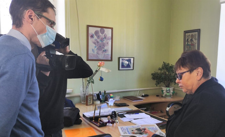Журналісти телеканалу «Україна» знімали сюжет про роботу пошти на Переяславщині