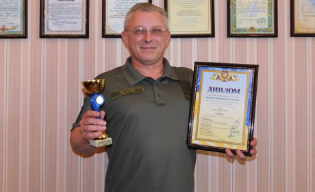 «Писав гімн, а перед очима були польоти!» - Олександр Петрук переміг у Всеукраїнському конкурсі